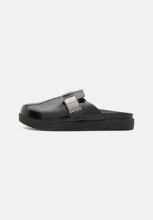 Туфли Calvin Klein ICONIC PLAQUE MULE, цвет triple black