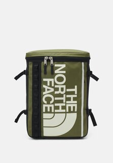 Рюкзак The North Face BASE CAMP FUSE BOX UNISEX, лесной оливковый/черный