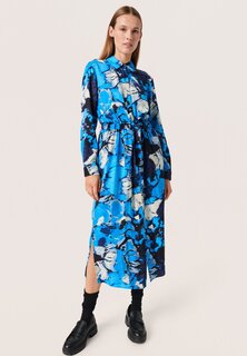 Классическая рубашка Soaked in Luxury, синяя малибу, флора большого размера