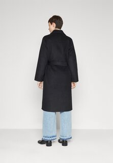 Классическое пальто Abercrombie &amp; Fitch ДЛИННОЕ ПАЛЬТО С ПОЯСОМ, цвет black beauty