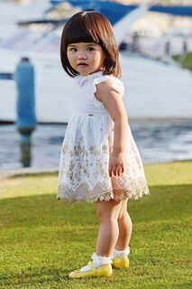 Детское платье Mayoral из смесового льна, белый