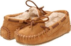 Тапочки Cassie Slipper Minnetonka, цвет Cinnamon Suede