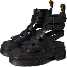 Сандалии на плоской подошве Ricki Gladiator Dr. Martens, цвет Black Nappa Lux