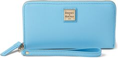 Клатч Large Zip Around Wristlet Dooney &amp; Bourke, цвет Sky Blue