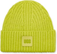 Массивная шапка в рубчик с логотипом UGG