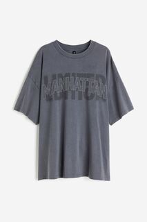 Футболка H&amp;M Oversized Motif-detail Manhattan, темно-серый H&M