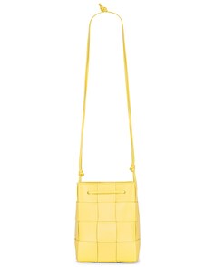 Сумка Bottega Veneta Small Crossbody Bucket, цвет Sherbert &amp; Silver