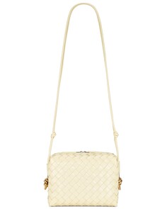 Сумка кросс-боди Bottega Veneta Small Loop Metal Knot, цвет Ice Cream &amp; Muse Brass