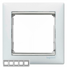 Рамка Legrand 770495 Valena CLASSIC - 5 постов, горизонтальный монтаж, белая/серебряный штрих