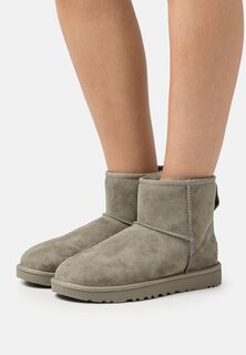 Ботильоны CLASSIC MINI UGG, зеленый мох