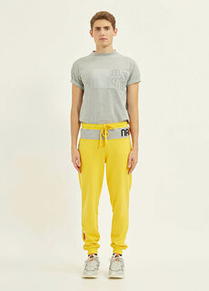 Желтые спортивные штаны унисекс rebu jogger Nasaqu