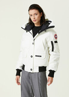 Белое пальто с капюшоном и логотипом Canada Goose