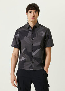 Черная рубашка с геометрическим камуфляжным узором Neil Barrett