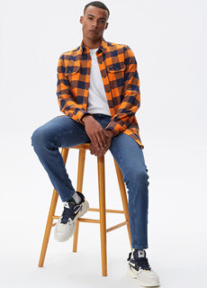 Lacoste мужская приталенная рубашка в клетку оранжевого цвета Lacoste