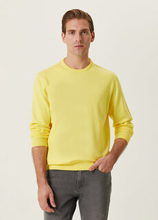 Желтый свитер Network