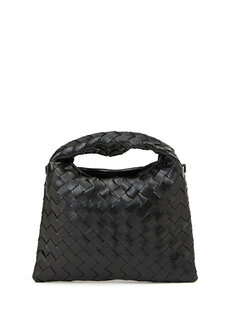 Черная женская кожаная сумка mini hop Bottega Veneta