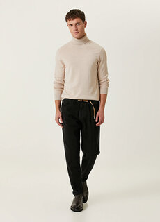 Темно-серые джинсовые брюки стандартного кроя с поясом White Sand
