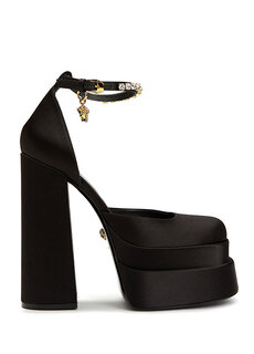 Черные туфли на каблуке с логотипом Versace