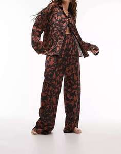 Атласная пижама с абстрактным принтом Topshop шоколадного цвета