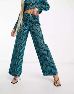 Комбинированные синие и черные брюки со змеиным принтом Something New X Madeleine Pedersen