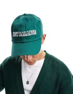 Зеленая кепка с логотипом New Balance Collegiate
