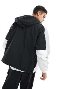 Черная спортивная куртка с контрастными вставками Pull&amp;Bear