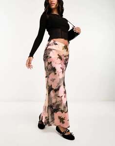 Черная атласная юбка макси с цветочным принтом River Island