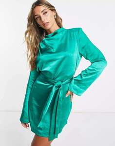 Изумрудно-зеленое атласное мини-платье с завязкой на талии Pretty Lavish Jayda