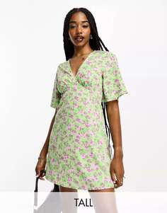 Мини-платье Influence с v-образным вырезом с зелено-сиреневым цветочным принтом