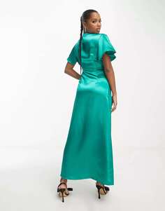 Изумрудно-зеленое атласное платье макси с развевающимися рукавами Vila Petite Bridesmaid
