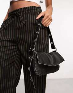 Черная сумка через плечо с проушинами и ремешком с петельками ASOS