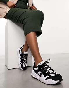 Бело-черные кроссовки Nike Tech Hera