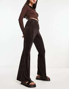 Шоколадно-коричневые бархатные широкие брюки в плиссированном стиле Urban Threads