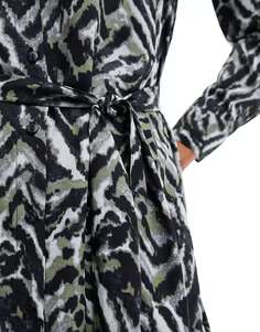 Платье-рубашка миди JDY с абстрактным животным принтом и поясом