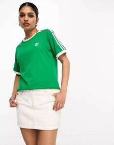 Зеленая футболка с тремя полосками adidas Originals