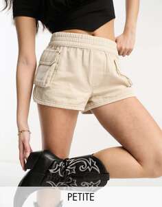 Короткие шорты-бегун с карманами-карго Miss Selfridge Petite