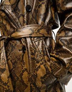 Коричневый змеиный оверсайз-тренч Monki из искусственной кожи с поясом