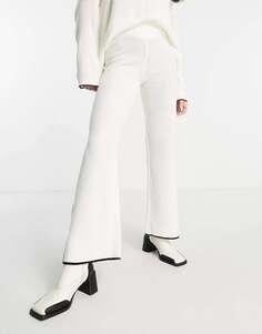 Широкие трикотажные брюки в рубчик с напуском на кончиках M Lounge цвета белого льда