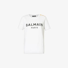 Футболка из хлопкового джерси с фирменным принтом и золотистой фурнитурой Balmain, цвет blanc noir
