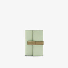 Маленький вертикальный кожаный кошелек Loewe, зеленый