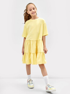 Многоярусное платье силуэта оверсайз для девочек светло-желтое Mark Formelle