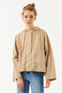 куртка женская Куртка-ветровка oversize с капюшоном Befree