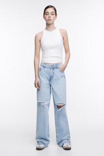 брюки джинсовые женские Джинсы широкие с рваными коленями Befree