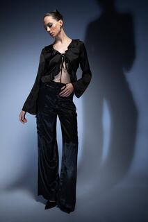 Широкие атласные брюки-карго с карманами и нормальной талией DeFacto, черный