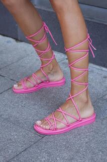 Женские сандалии цвета фуксии на шнуровке с запахом Madamra, розовый