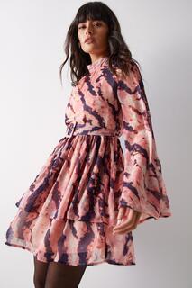 Шифоновое мини-платье с абстрактным принтом и расклешенными рукавами Warehouse, розовый