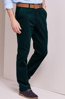 Вельветовые брюки с плоской передней частью, 29 дюймов (74 см) по внутренней стороне штанин. Cotton Traders, зеленый
