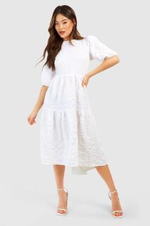 Многоярусное платье миди с текстурированными рукавами и пышными рукавами boohoo, белый