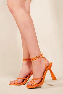 Сандалии &apos;Carlota&apos; на расклешенном каблуке, с ремешками и завязкой на щиколотке Where&apos;s That From, оранжевый