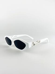 Белые солнцезащитные очки «кошачий глаз» со значком в виде пантеры SVNX, белый